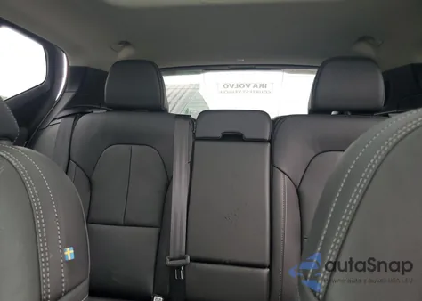 2025 Volvo Xc40 Plus z USA, uszkodzony, nr VIN YV4L12UC9S2456433